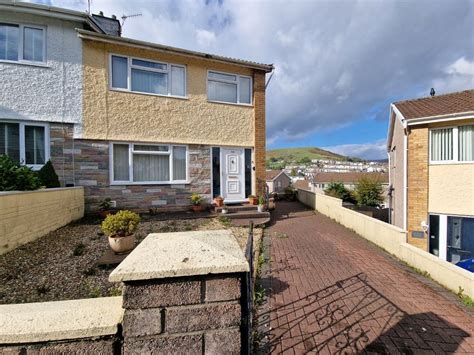 houses for sale in porth rhondda.